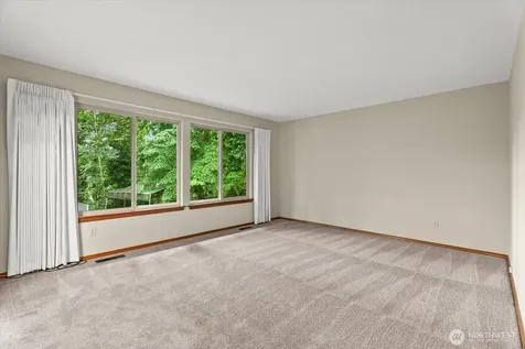 28316 190th Avenue SE Kent WA 98042