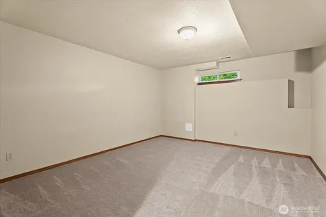 28316 190th Avenue SE Kent WA 98042