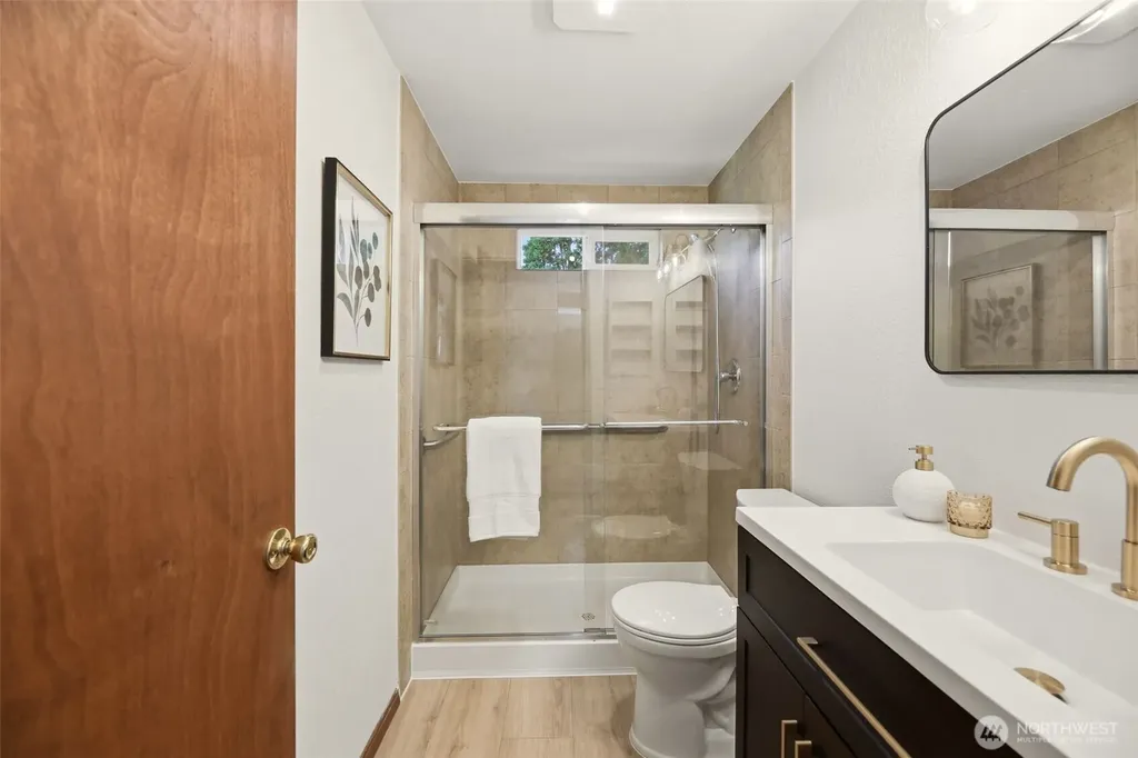 15104 46th Place W Lynnwood WA 98087