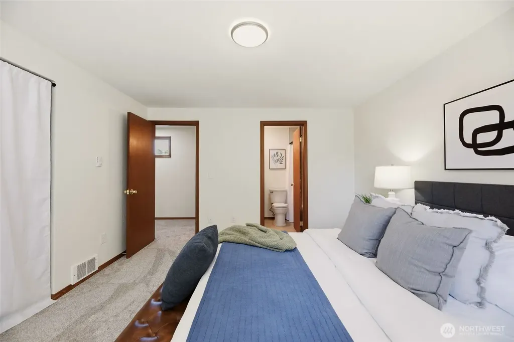 15104 46th Place W Lynnwood WA 98087