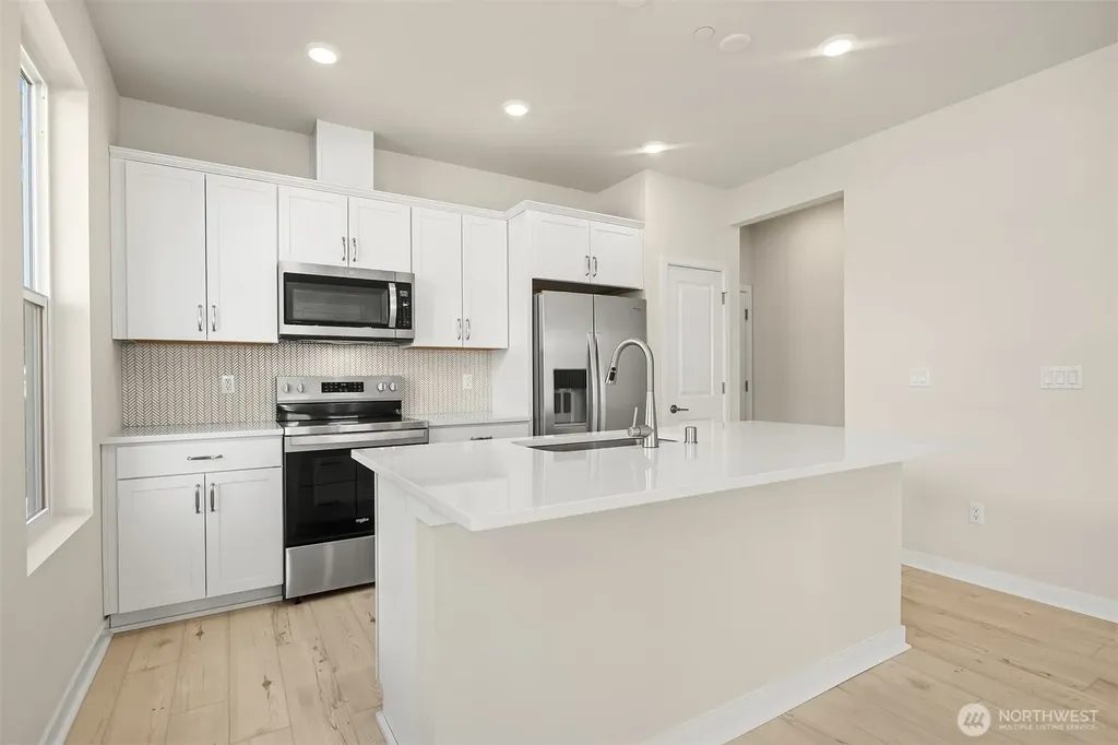 31808 Myrtle #34 Street Carnation WA 98014