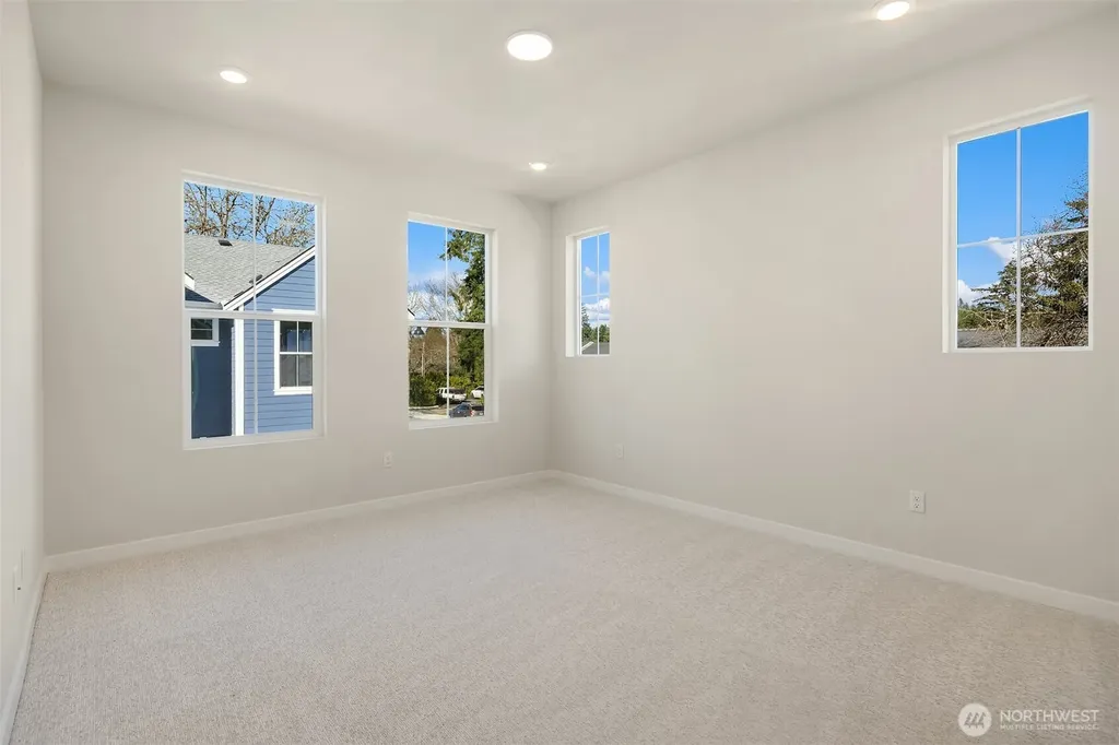 31808 Myrtle #34 Street Carnation WA 98014