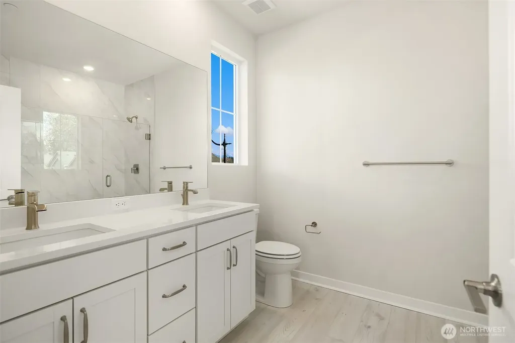 31808 Myrtle #34 Street Carnation WA 98014