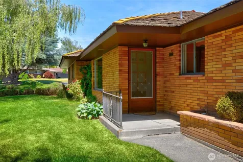 4809 Douglas Drive Yakima WA 98902
