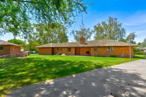 4809 Douglas Drive Yakima WA 98902