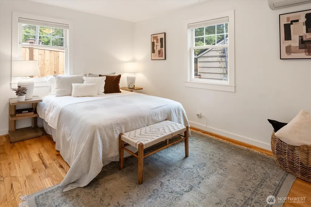 7264 27th Avenue NE Seattle WA 98115
