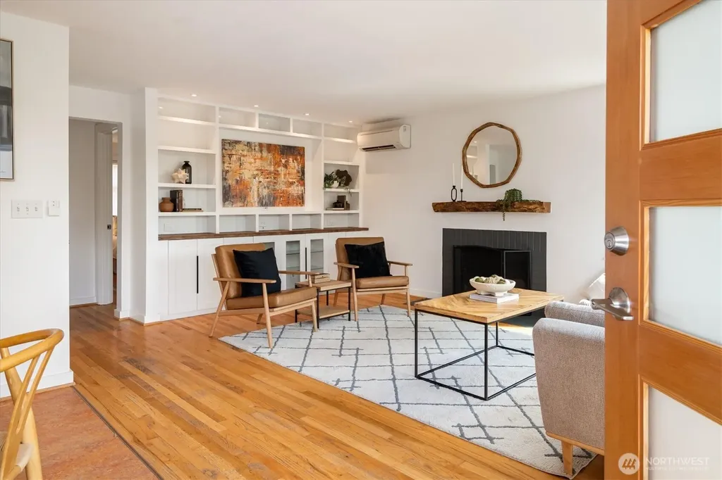 7264 27th Avenue NE Seattle WA 98115