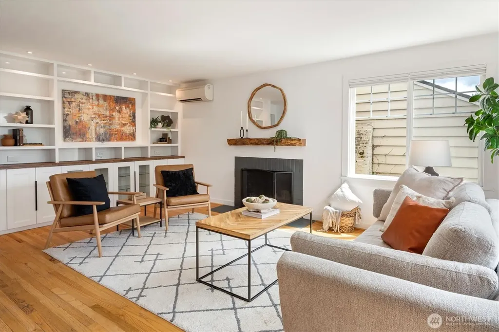 7264 27th Avenue NE Seattle WA 98115
