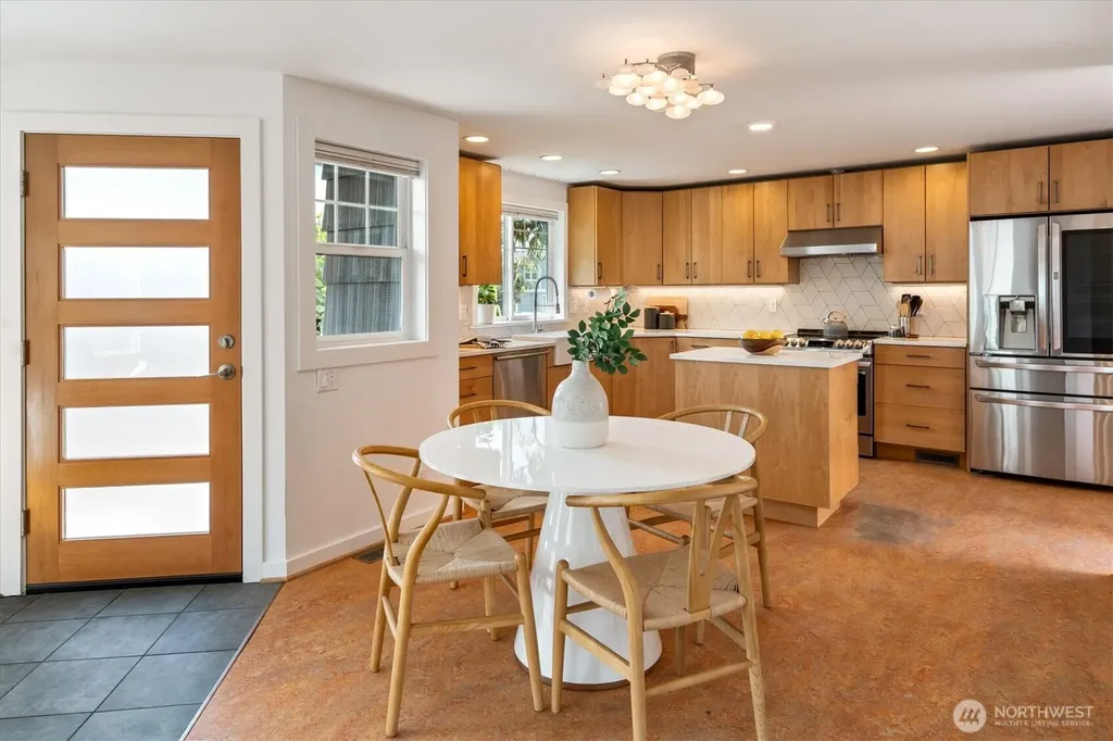 7264 27th Avenue NE Seattle WA 98115