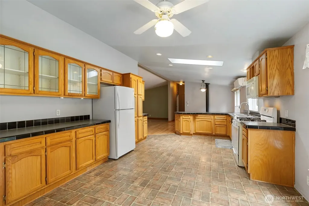 2333 Cape George Road Port Townsend WA 98368