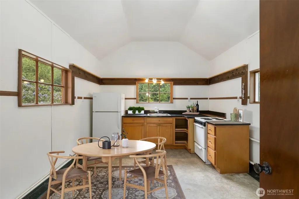 2333 Cape George Road Port Townsend WA 98368