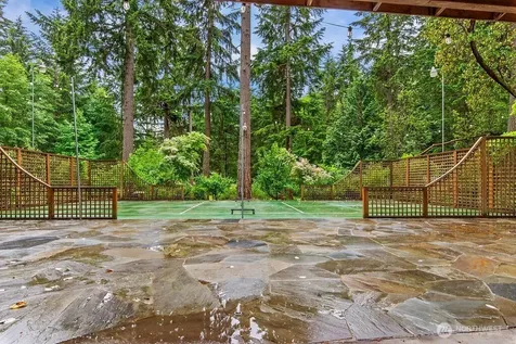 28505 137th Avenue SW Vashon WA 98070