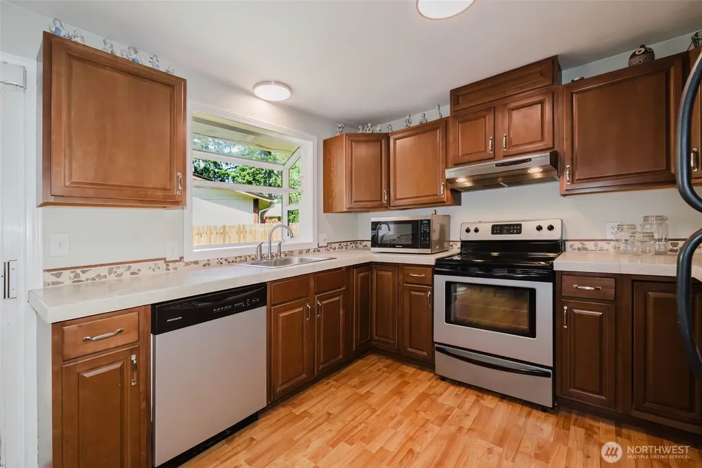 8089 Blue Oak Parkway NE Bremerton WA 98311