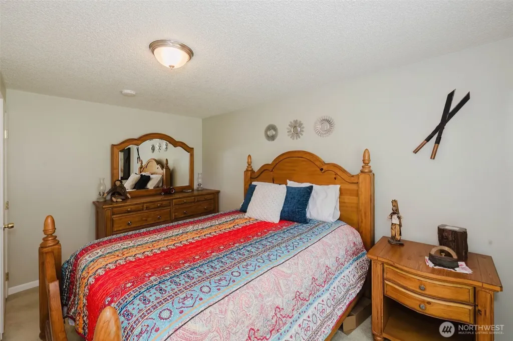 8089 Blue Oak Parkway NE Bremerton WA 98311