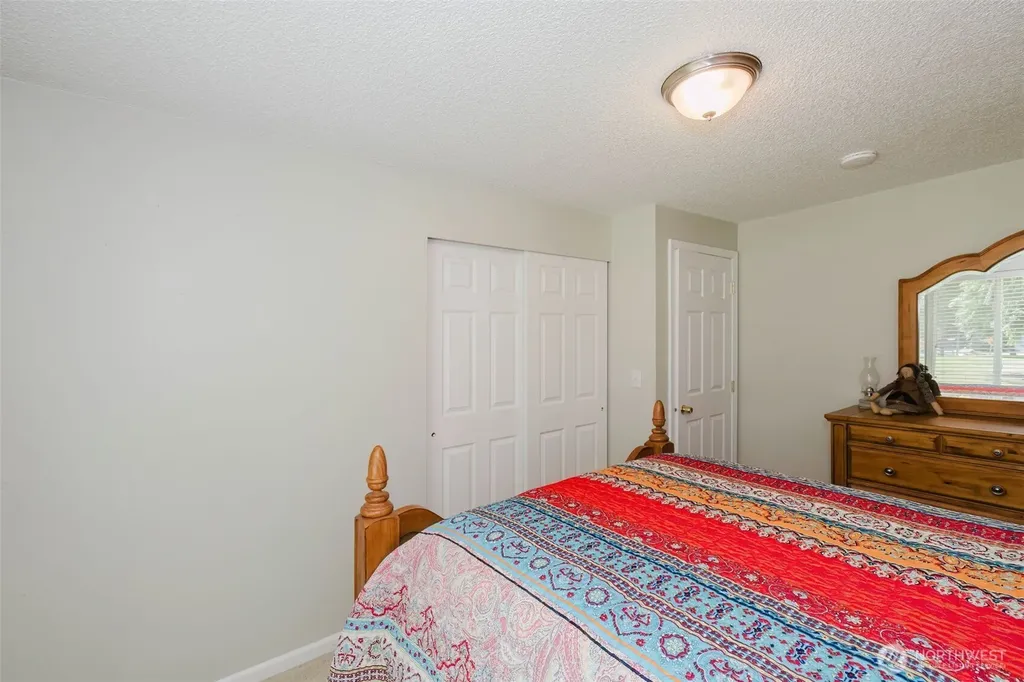 8089 Blue Oak Parkway NE Bremerton WA 98311