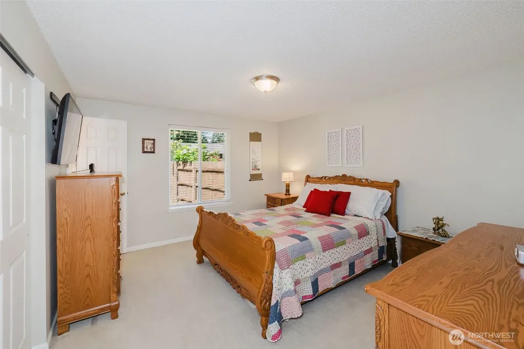 8089 Blue Oak Parkway NE Bremerton WA 98311