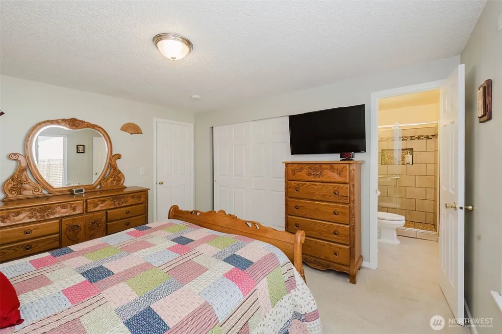 8089 Blue Oak Parkway NE Bremerton WA 98311