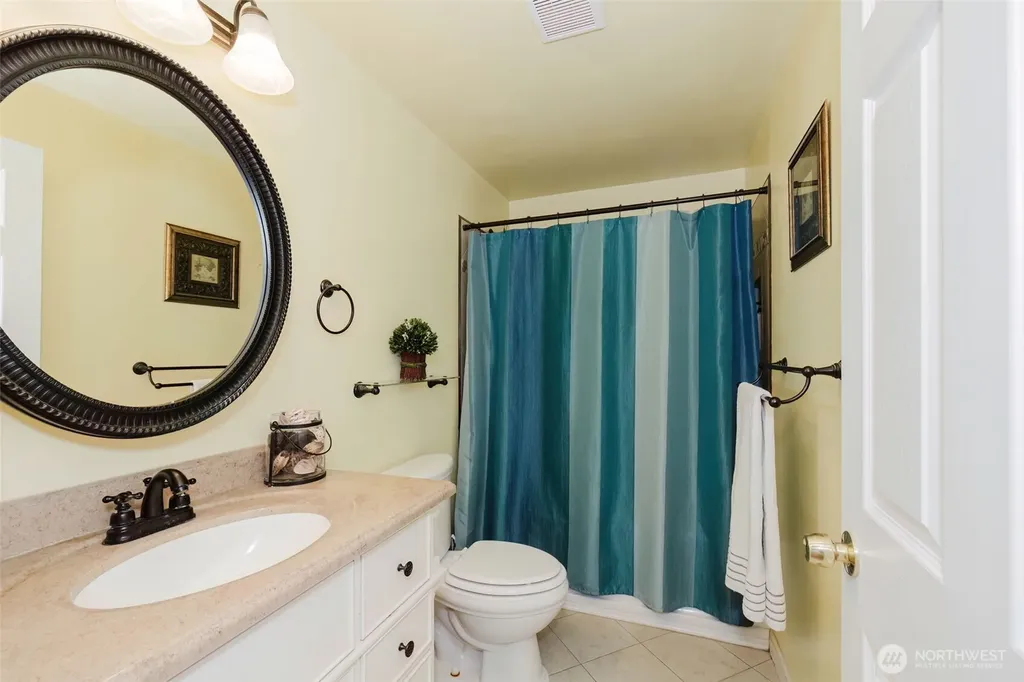 8089 Blue Oak Parkway NE Bremerton WA 98311