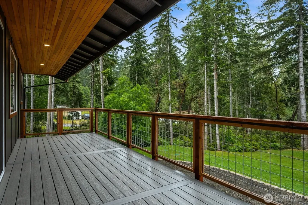 4311 E Mason Lake Dr W Grapeview WA 98546