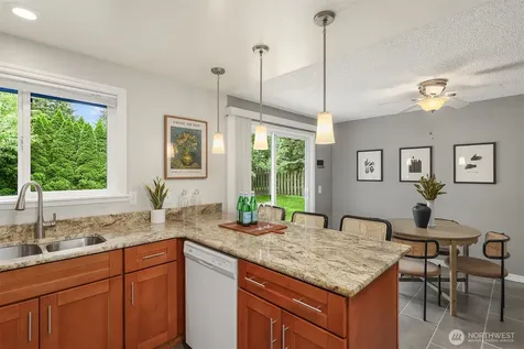 12923 NE 144th NE Place Kirkland WA 98034