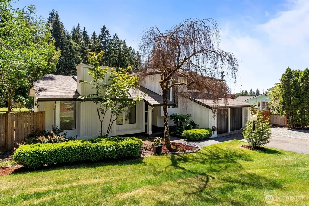 3202 161st Street E Tacoma WA 98446