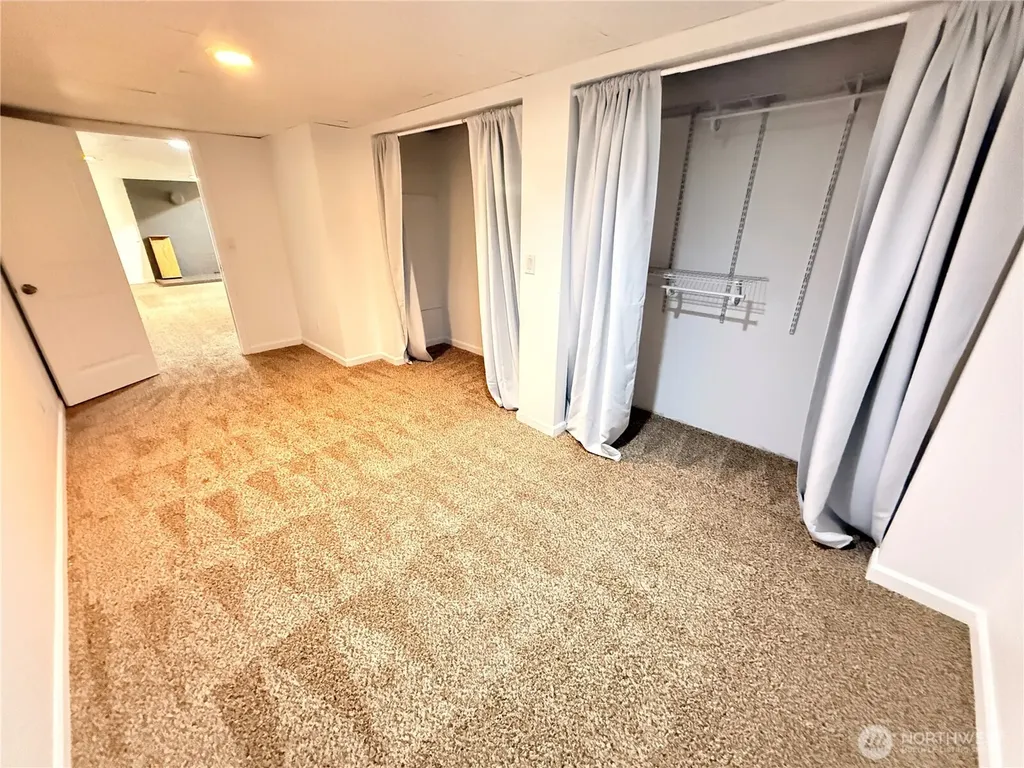 16603 35th Street Ct E Lake Tapps WA 98391