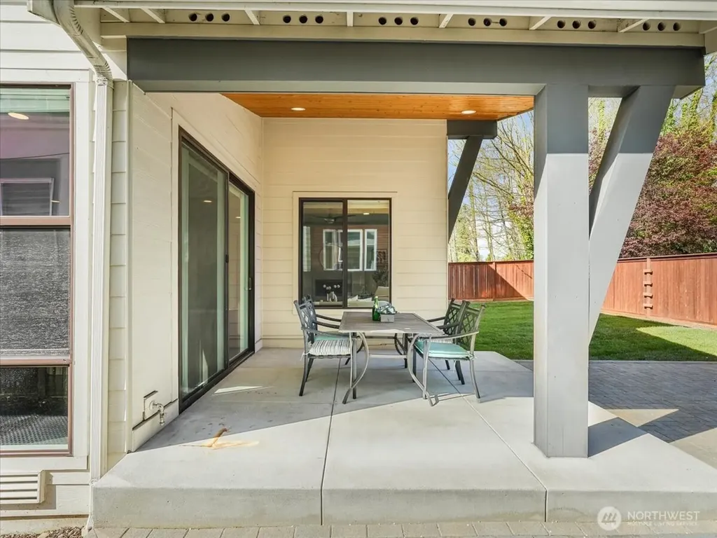 2824 Park Avenue N Renton WA 98056