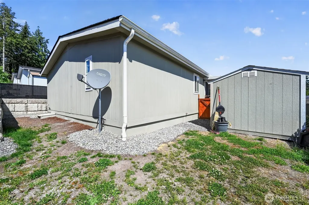 23708 Locust Way Bothell WA 98021