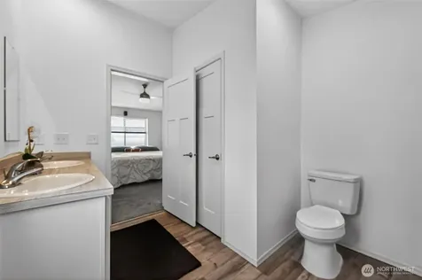 23708 Locust Way Bothell WA 98021