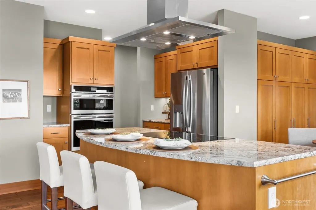 1212 S Fernside Drive Tacoma WA 98465