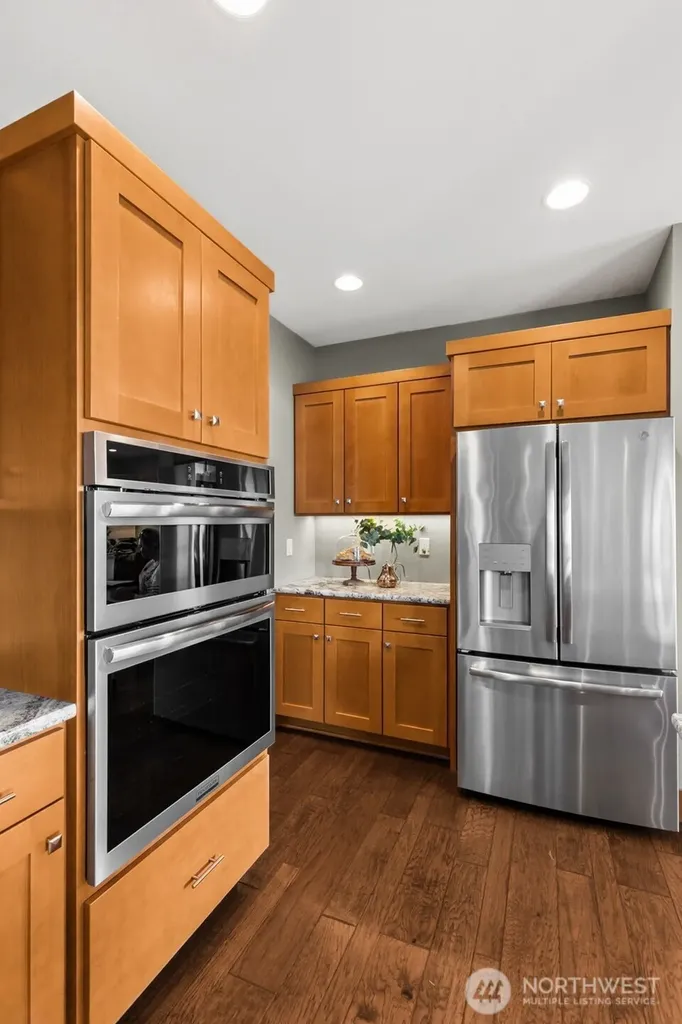 1212 S Fernside Drive Tacoma WA 98465