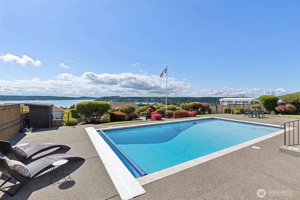 1212 S Fernside Drive Tacoma WA 98465