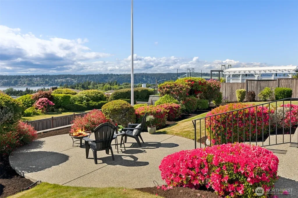 1212 S Fernside Drive Tacoma WA 98465