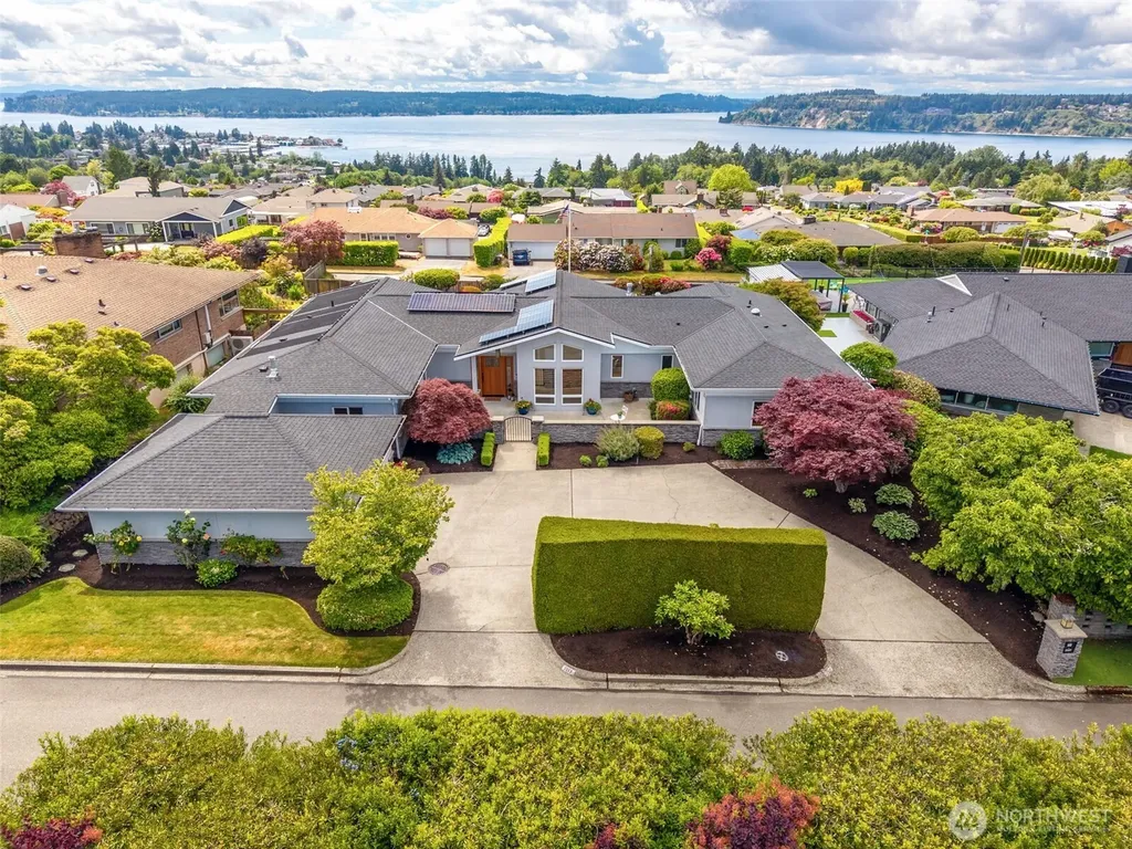 1212 S Fernside Drive Tacoma WA 98465