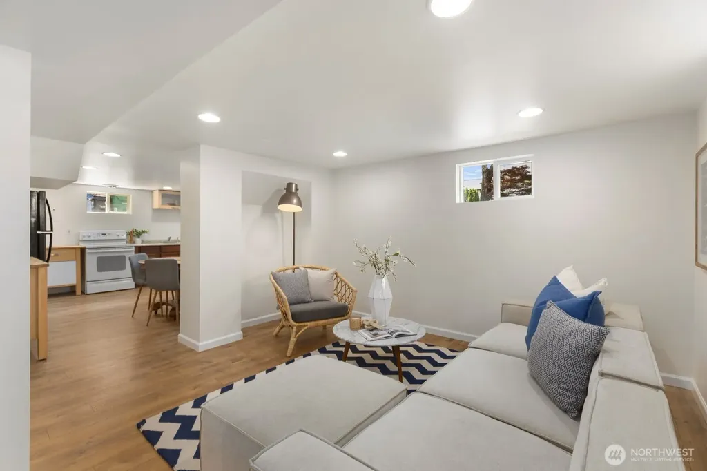 8111 10th Avenue S Seattle WA 98108