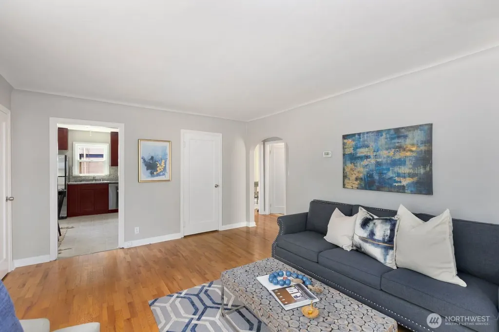 8111 10th Avenue S Seattle WA 98108
