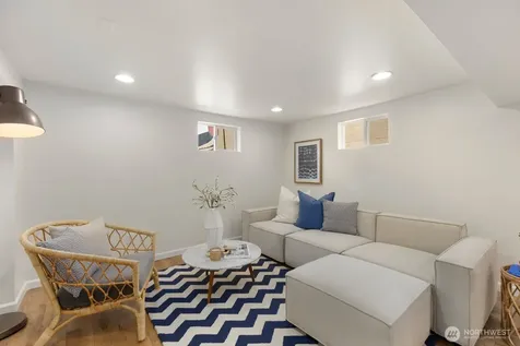 8111 10th Avenue S Seattle WA 98108