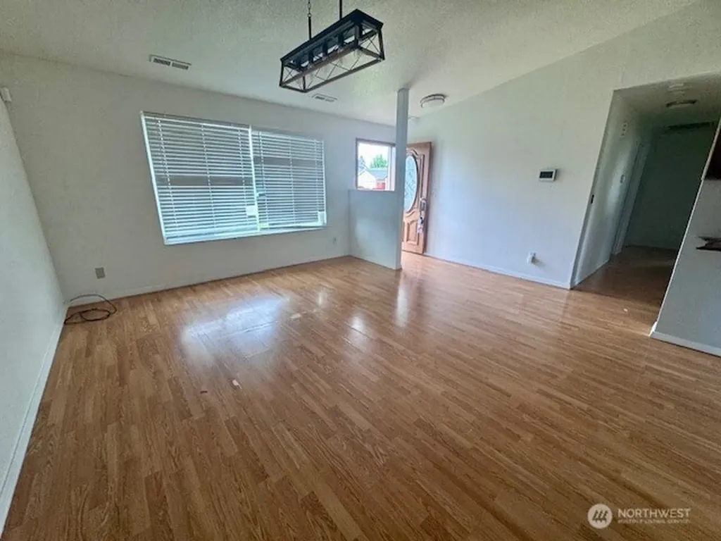 3215 Williams Avenue Longview WA 98632