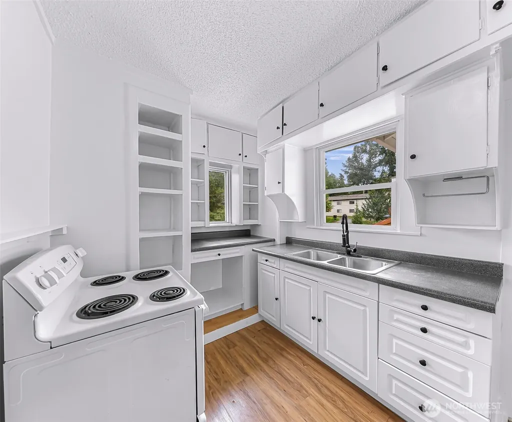 1524 Lincoln Street Bellingham WA 98229