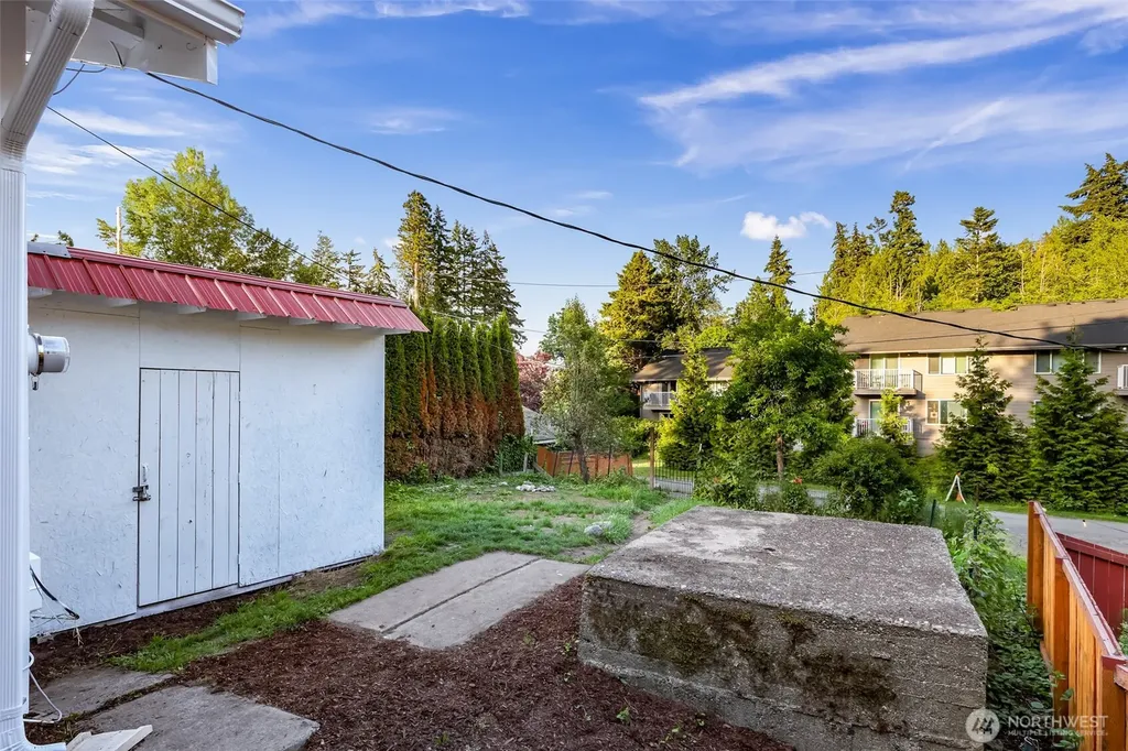 1524 Lincoln Street Bellingham WA 98229
