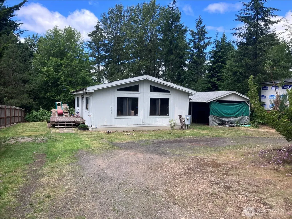 1710 E Trails End Belfair WA 98528