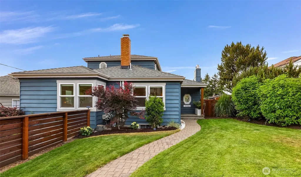5336 SW Admiral Way Seattle WA 98116