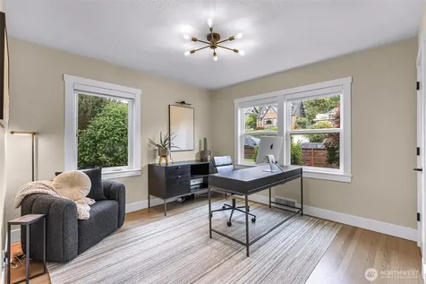 5336 SW Admiral Way Seattle WA 98116