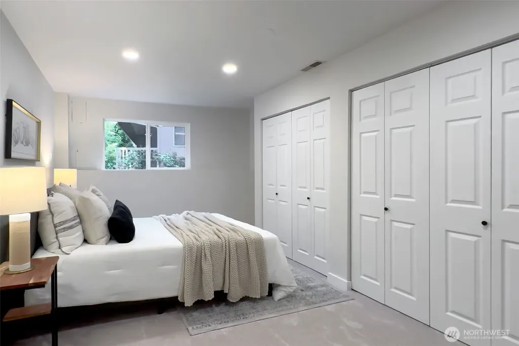 895 Highwood Drive SW Issaquah WA 98027