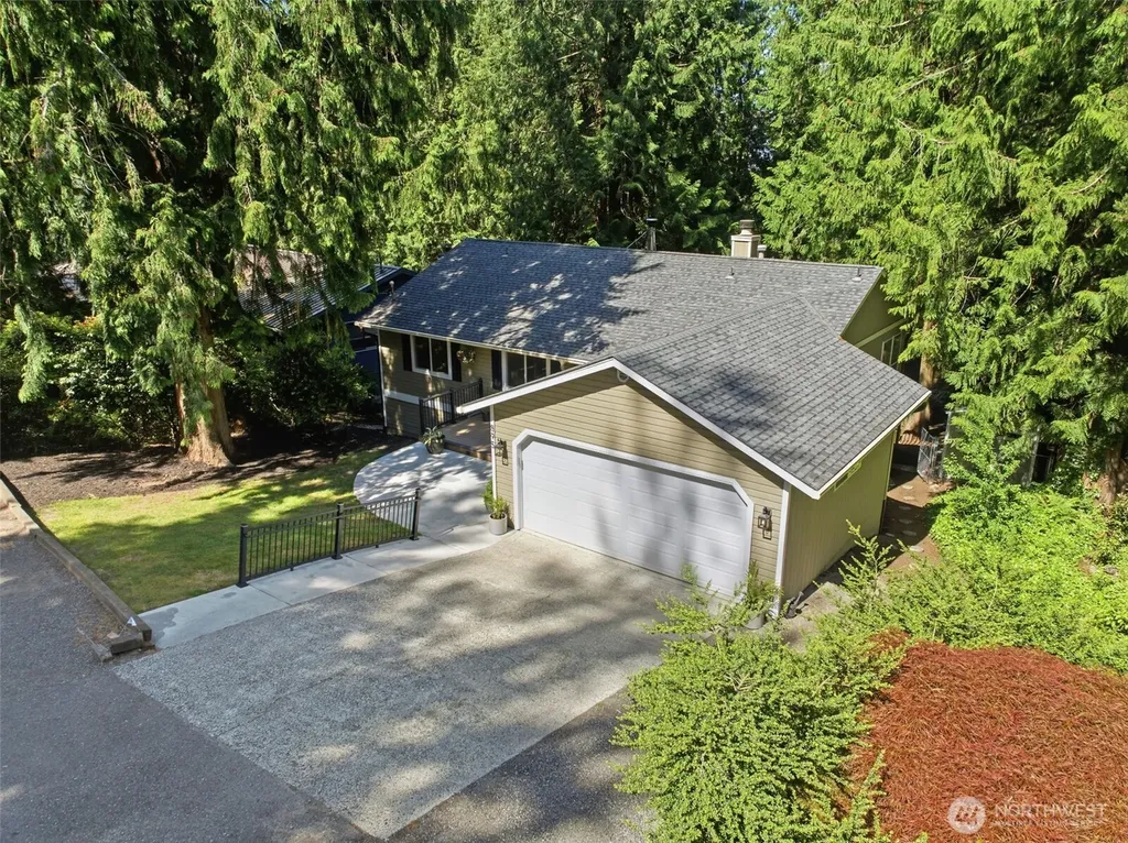 895 Highwood Drive SW Issaquah WA 98027