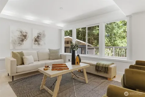 895 Highwood Drive SW Issaquah WA 98027