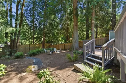 895 Highwood Drive SW Issaquah WA 98027