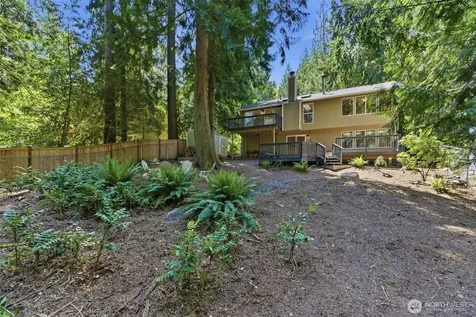 895 Highwood Drive SW Issaquah WA 98027