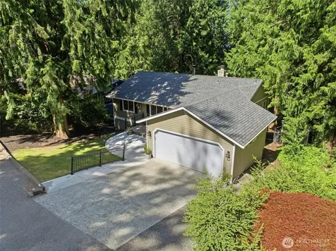 895 Highwood Drive SW Issaquah WA 98027