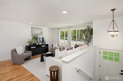 413 9th Avenue Kirkland WA 98033
